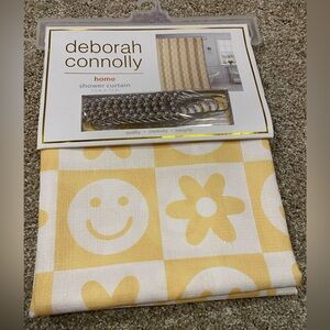 Smiley face shower Curtain, Fabric shower curtain, NWT, flower shower curtain.